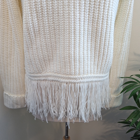 Moon River | Anthropologie Fringe Chunky Knit Sweater Cream Medium - Picture 3 of 8